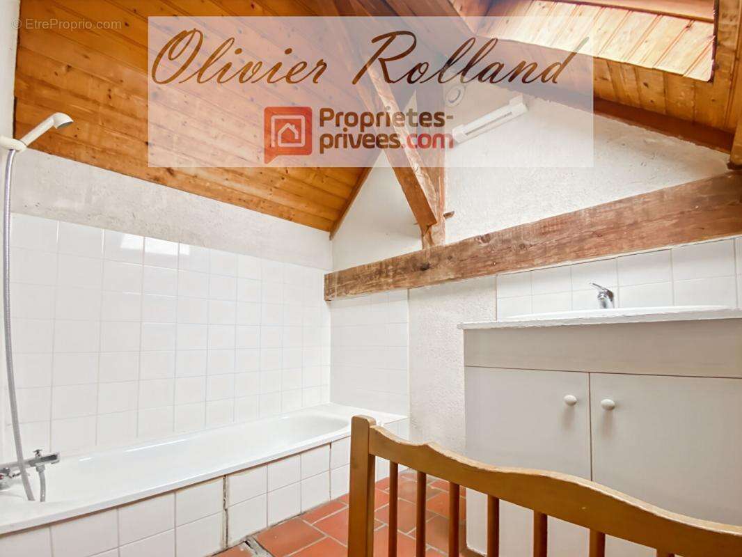 Maison à BEAULIEU-SUR-LAYON