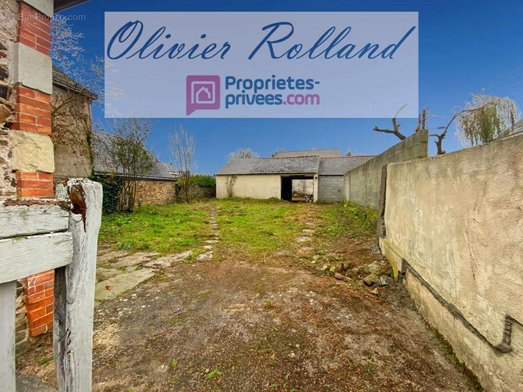 Maison à BEAULIEU-SUR-LAYON