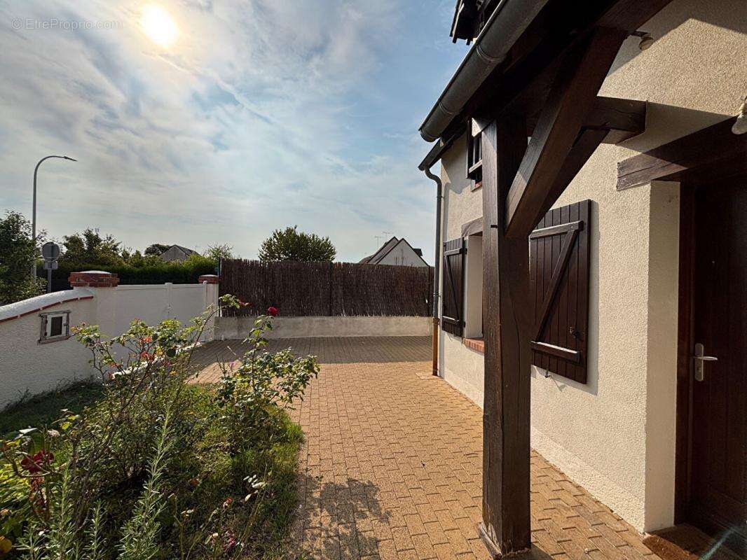 Maison à SAINT-GERVAIS-LA-FORET