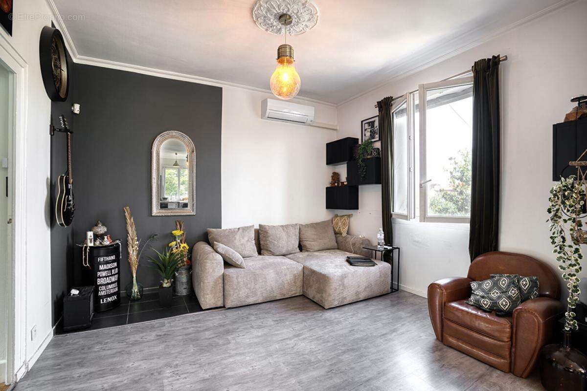 Maison à VAULX-EN-VELIN