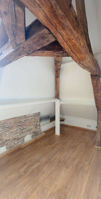 Maison à NEUILLE-PONT-PIERRE