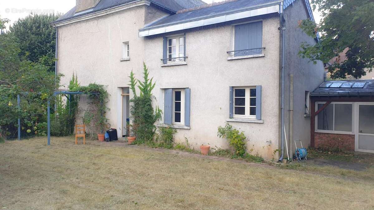 Maison à NEUILLE-PONT-PIERRE