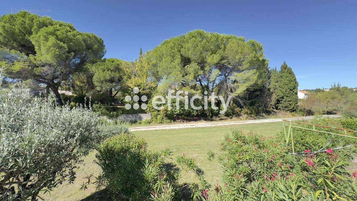 Maison à SAINT-PRIVAT-DES-VIEUX