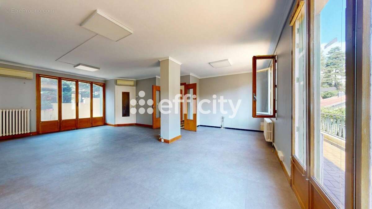 Maison à CALUIRE-ET-CUIRE