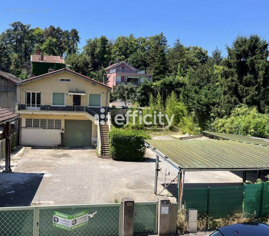 Maison à CALUIRE-ET-CUIRE