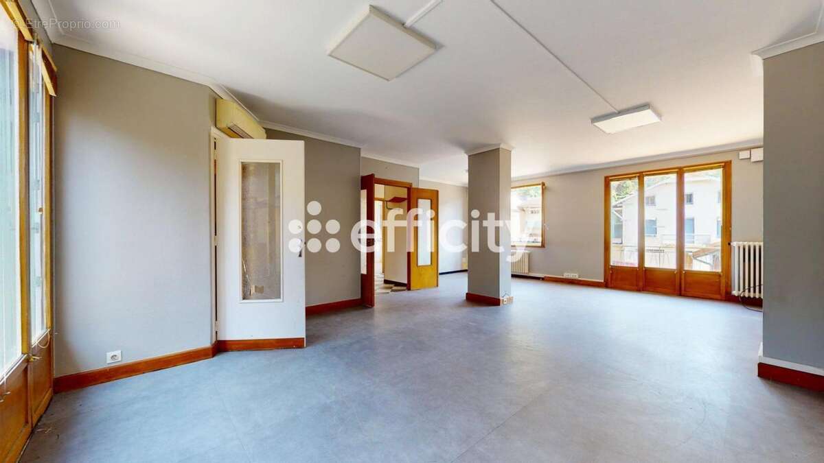 Maison à CALUIRE-ET-CUIRE