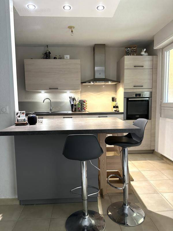 Appartement à CRUSEILLES