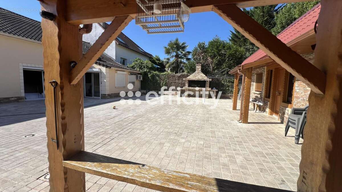 Maison à JUVISY-SUR-ORGE