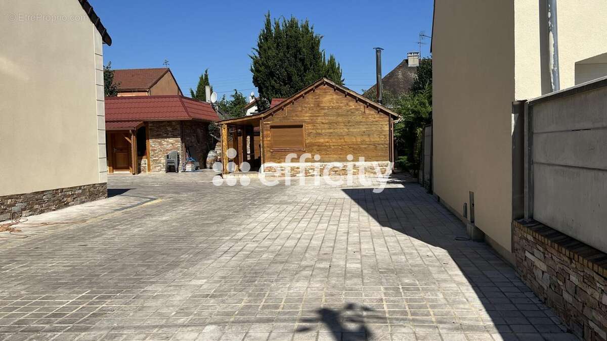 Maison à JUVISY-SUR-ORGE