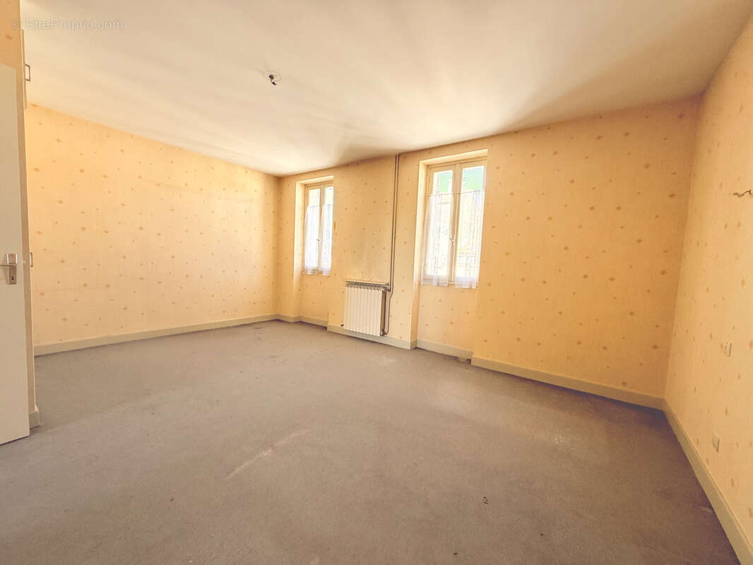 Maison à VILLENEUVE-SUR-LOT