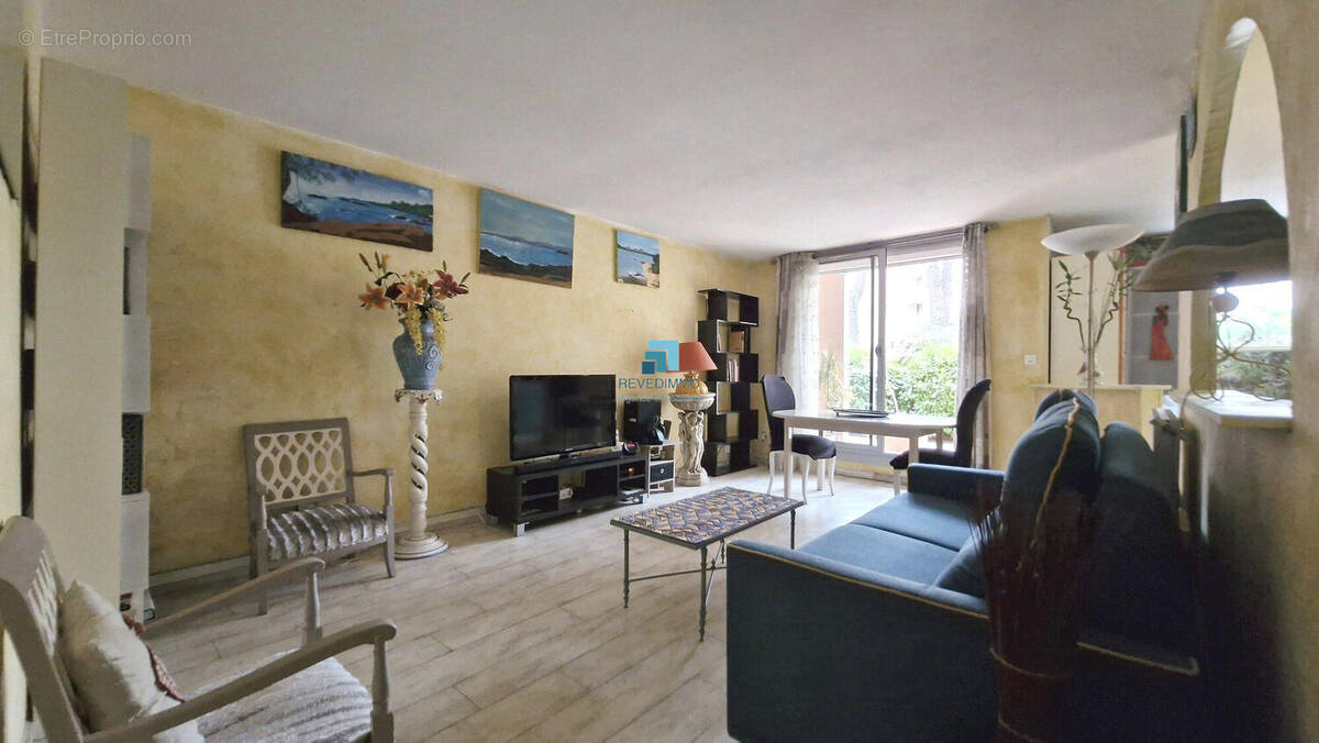 Appartement à FREJUS