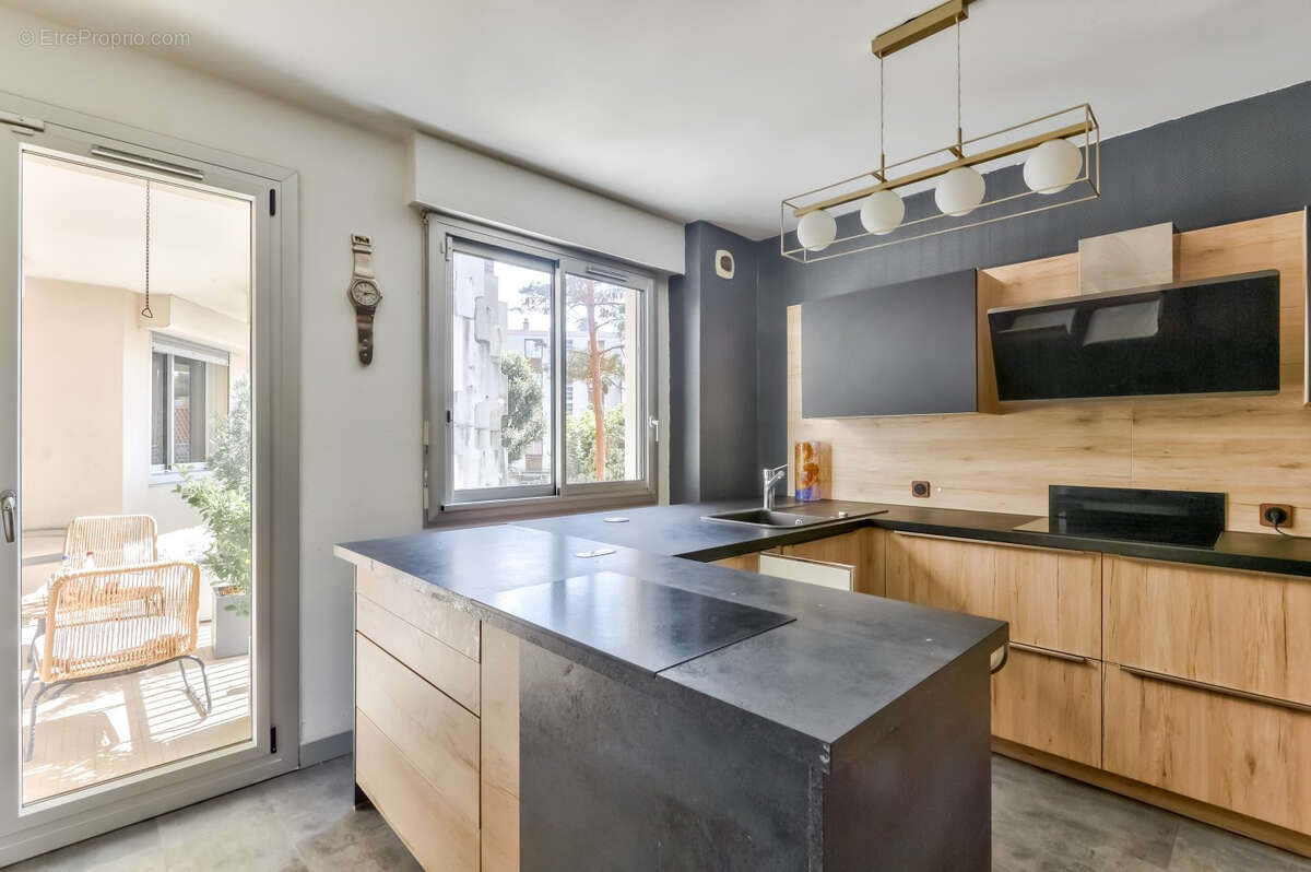 Appartement à TASSIN-LA-DEMI-LUNE