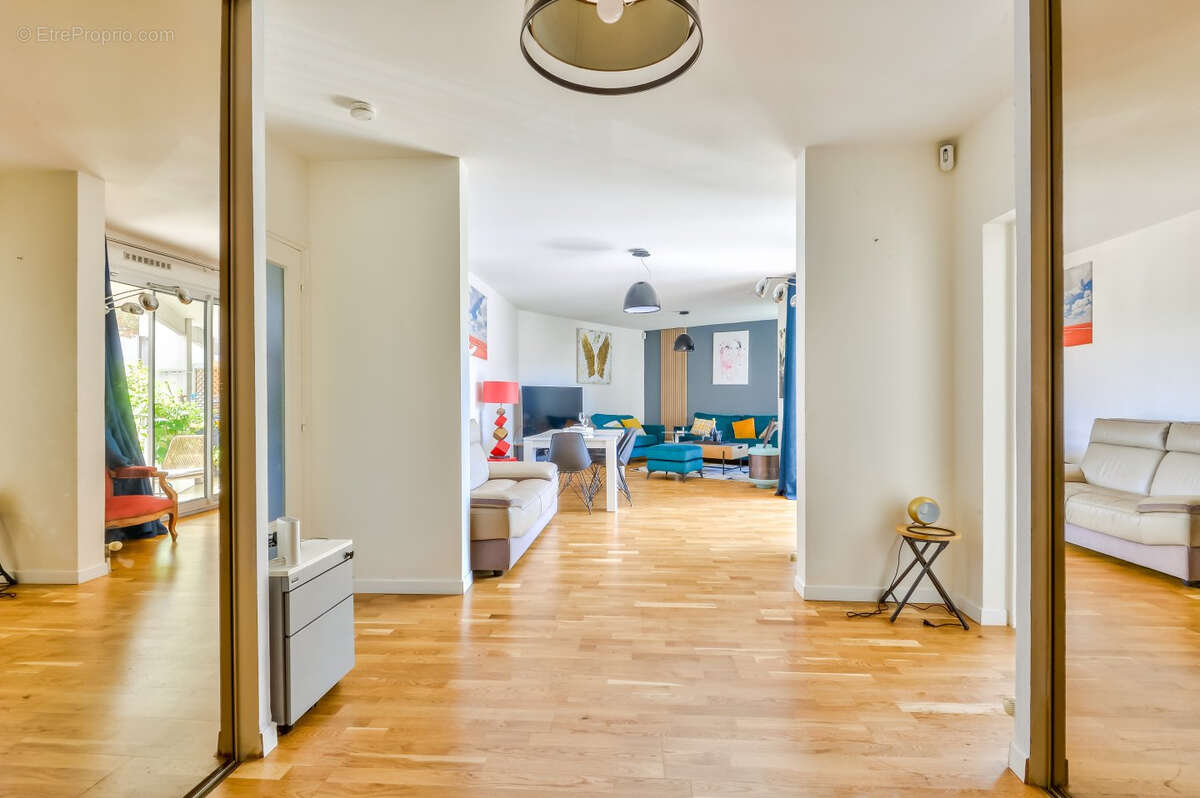 Appartement à TASSIN-LA-DEMI-LUNE