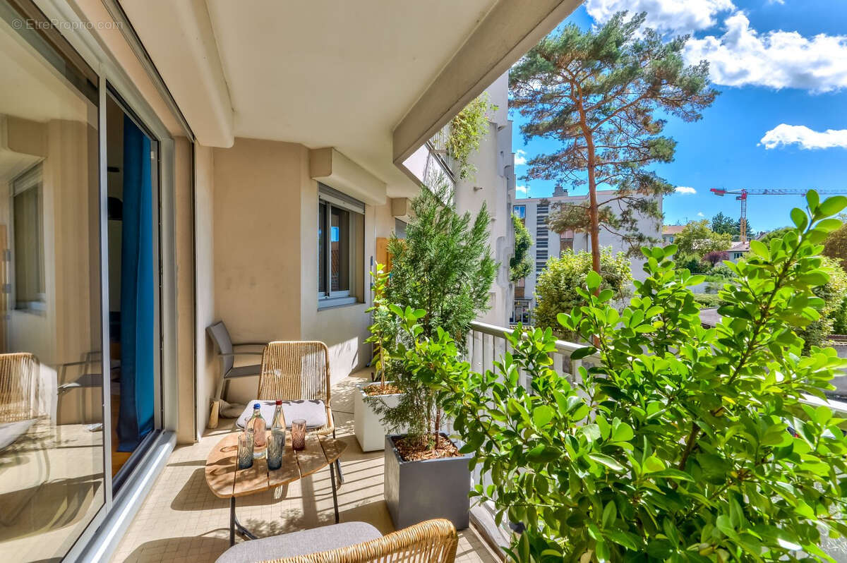 Appartement à TASSIN-LA-DEMI-LUNE