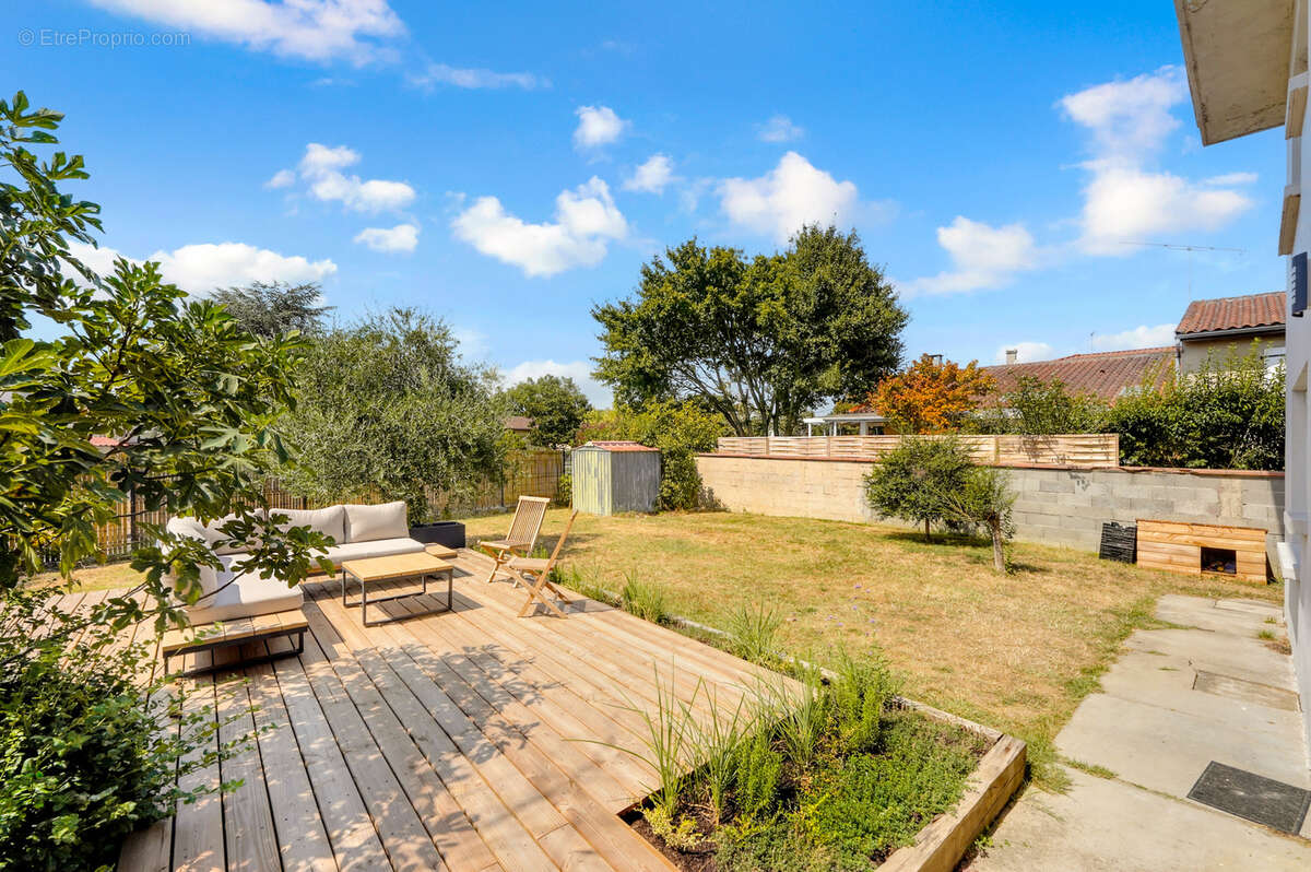 Maison à CASTELGINEST