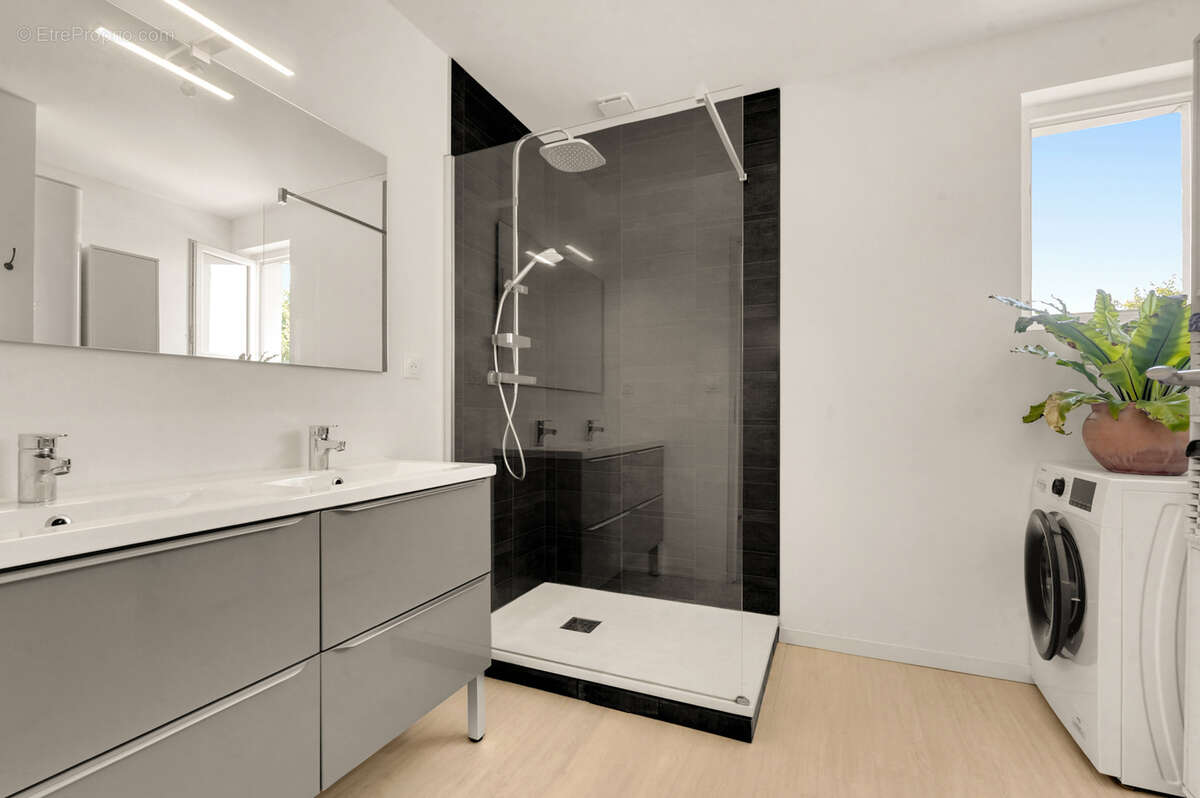 Maison à CASTELGINEST