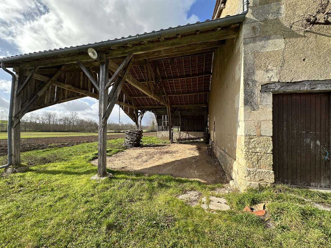 Maison à SAINT-PRIVAT-DES-PRES