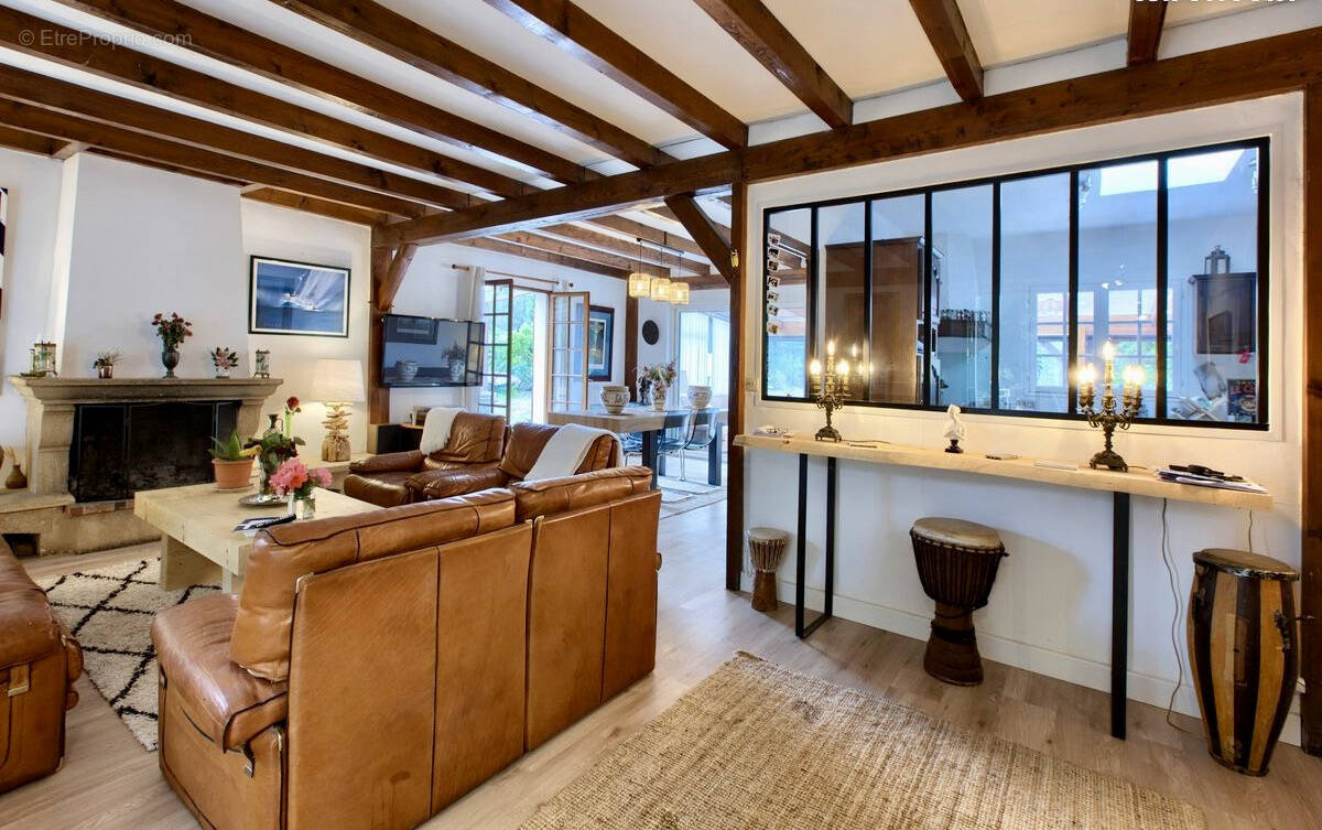 Maison à LE PIAN-MEDOC