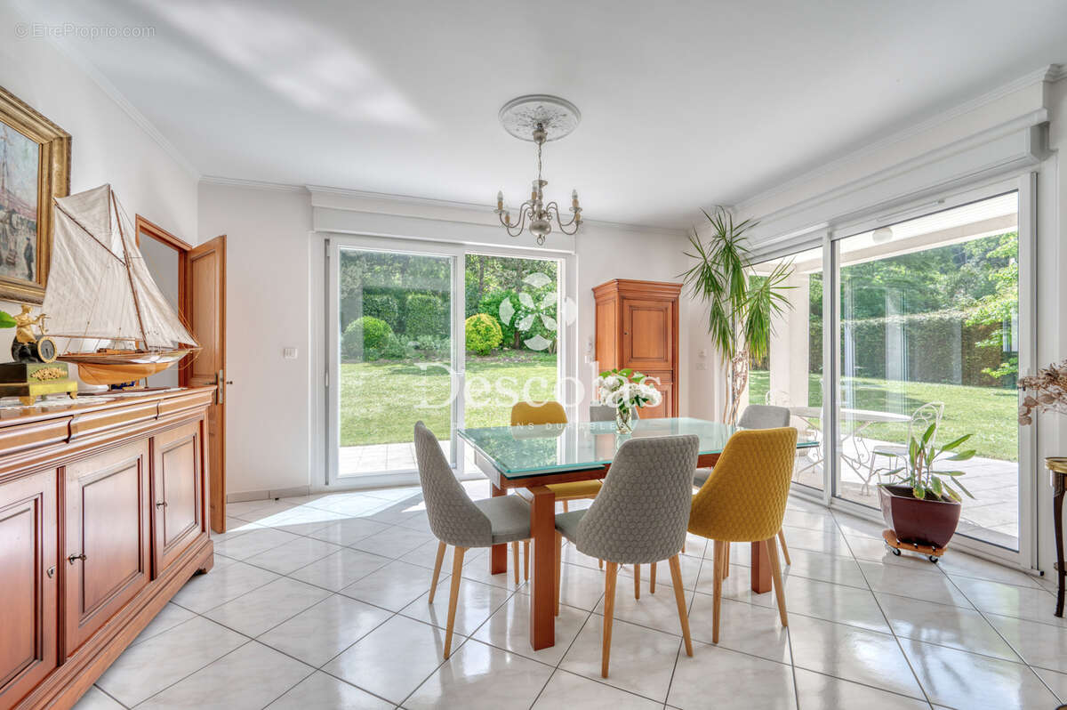 Maison à MARLY-LE-ROI