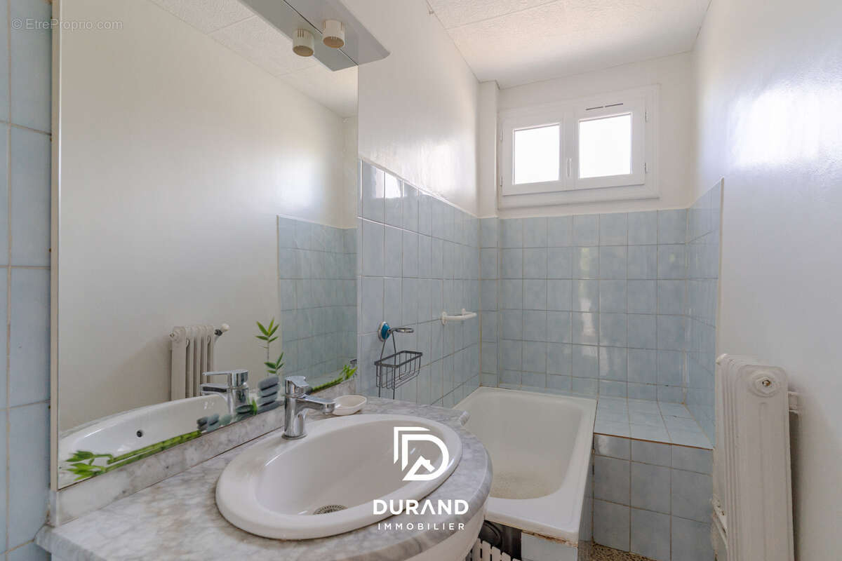 Appartement à MARSEILLE-10E