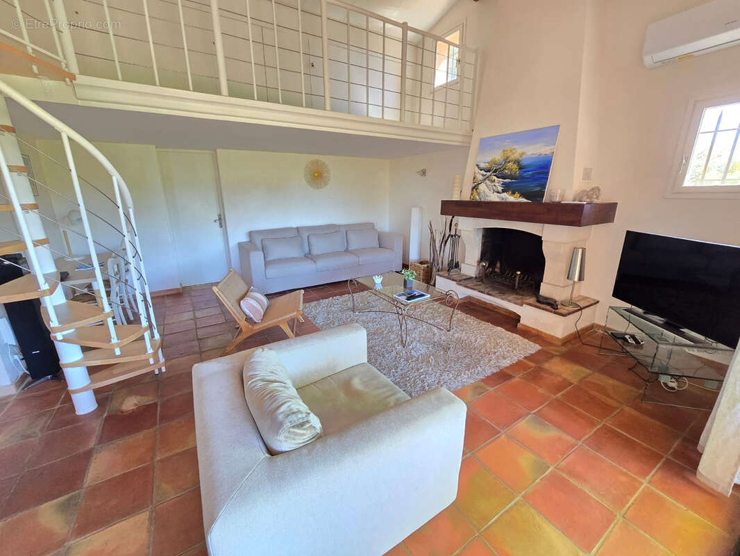 Maison à LA CROIX-VALMER