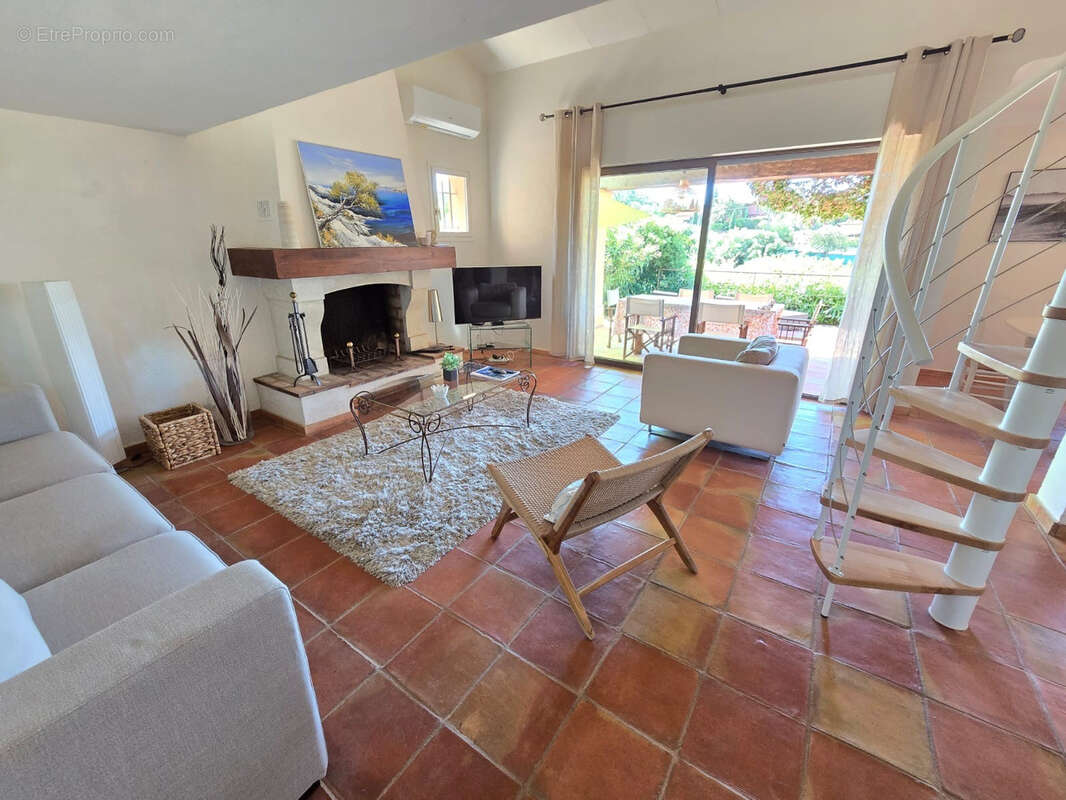 Maison à LA CROIX-VALMER