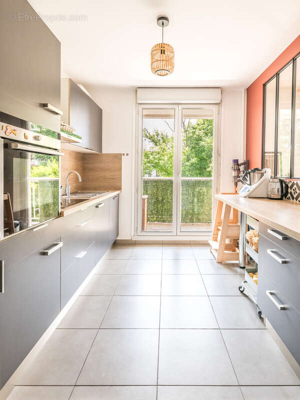 Appartement à LYON-9E