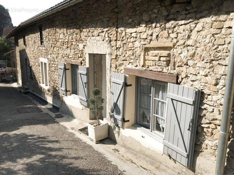 Maison à SAINT-SORLIN-EN-BUGEY