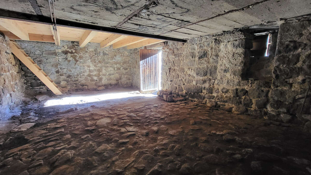 Maison à LE CHEYLARD