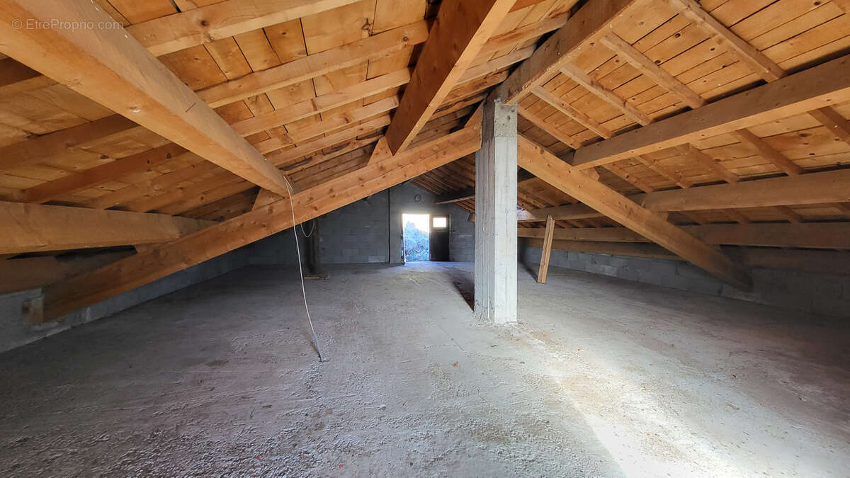 Maison à LE CHEYLARD