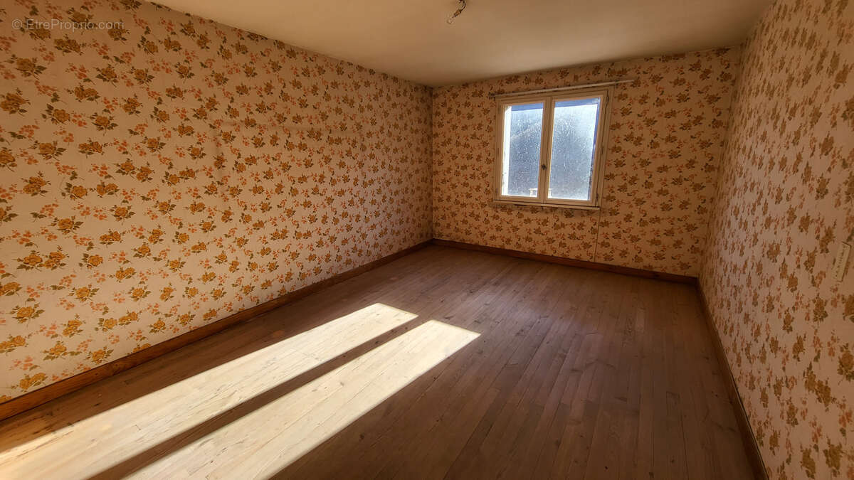 Maison à LE CHEYLARD