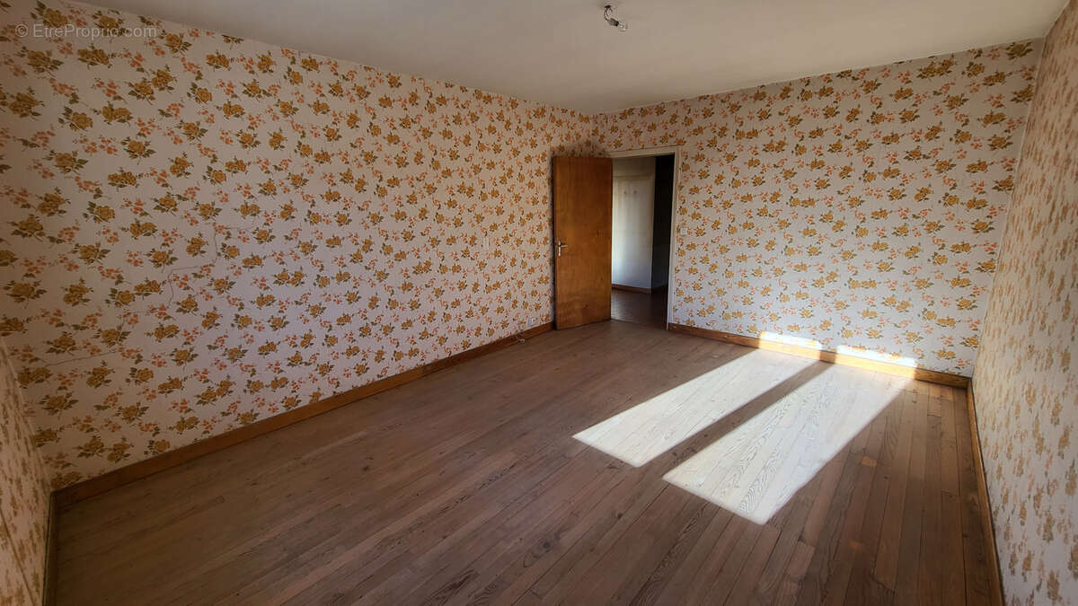 Maison à LE CHEYLARD