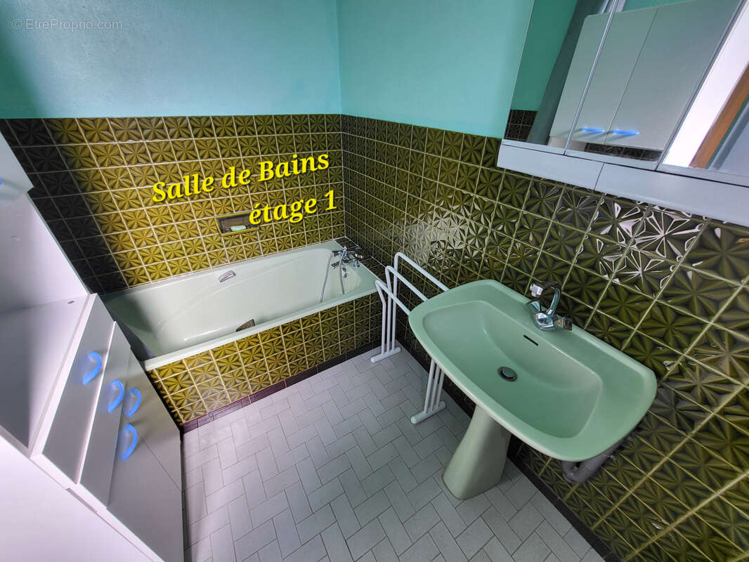 Maison à SAINT-MARTIN-DE-VALAMAS