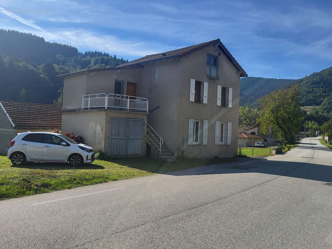 Maison à SAINT-MARTIN-DE-VALAMAS