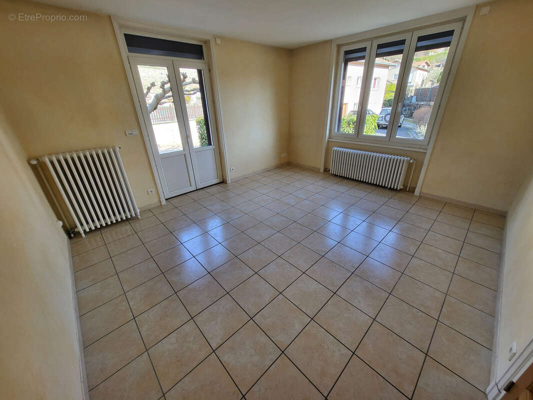 Maison à LE CHEYLARD