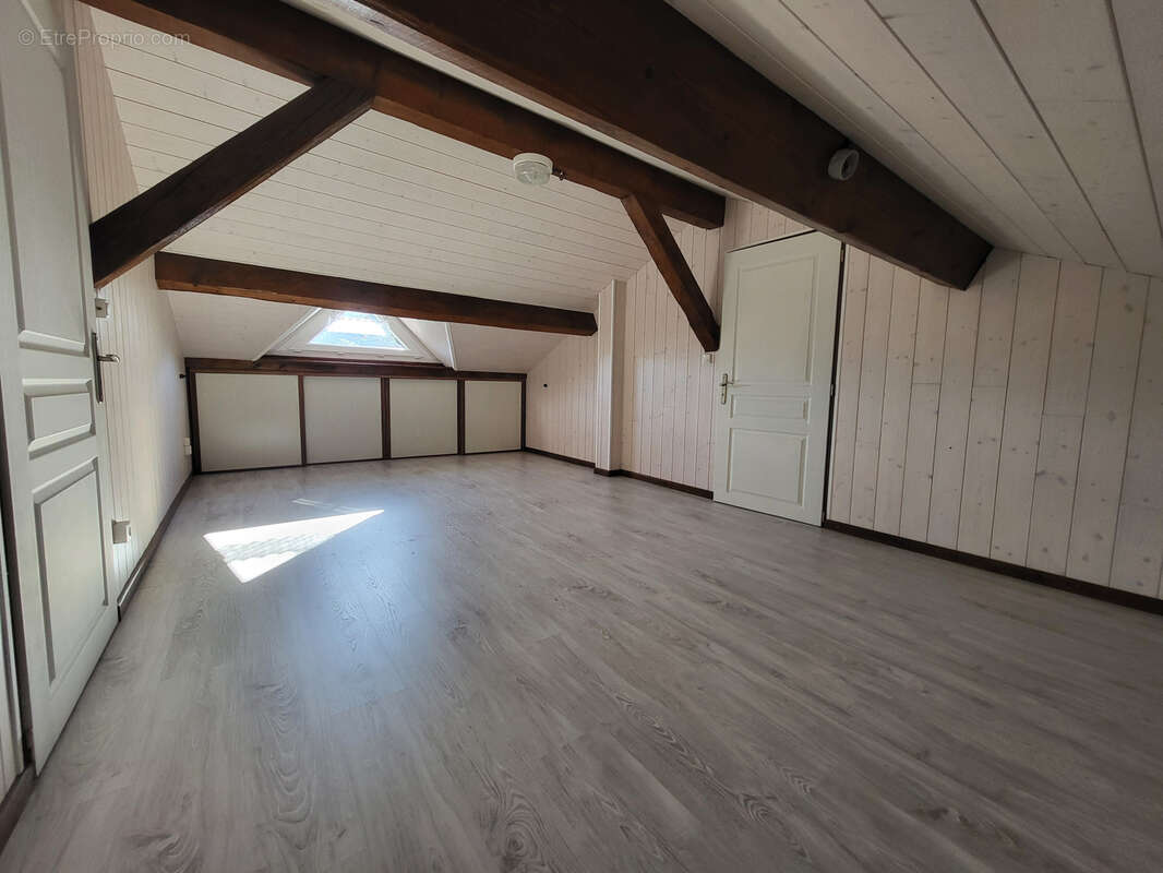 Maison à LE CHEYLARD