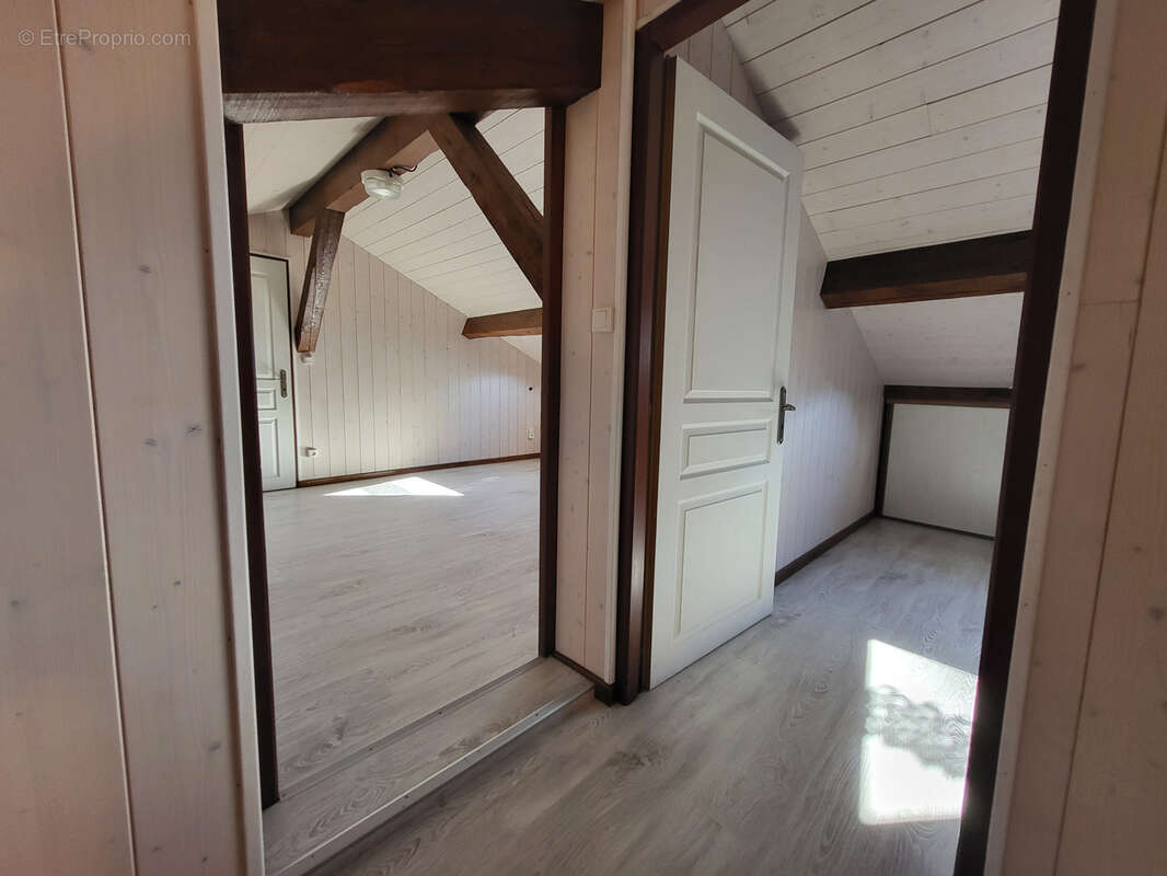 Maison à LE CHEYLARD