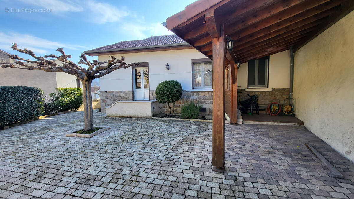 Maison à LE CHEYLARD