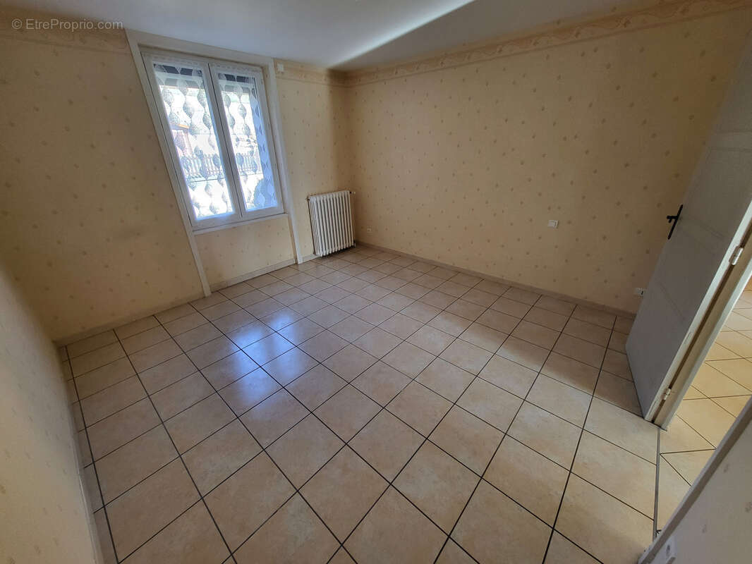 Maison à LE CHEYLARD