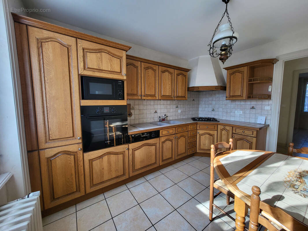 Maison à LE CHEYLARD