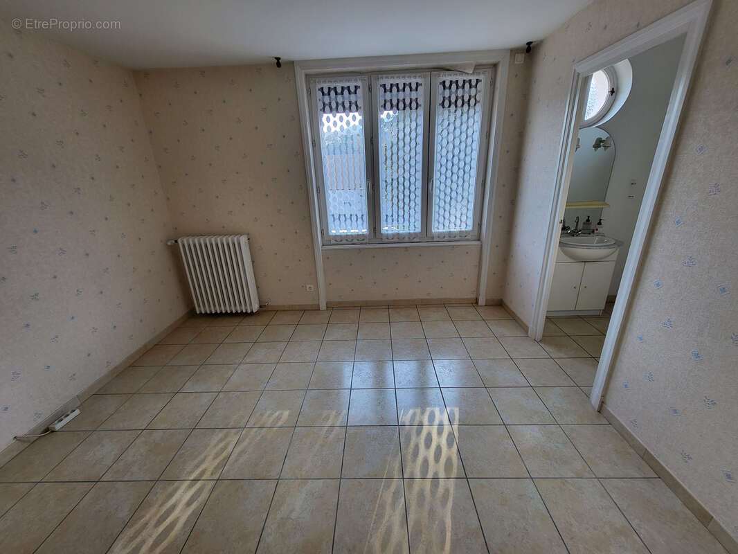 Maison à LE CHEYLARD