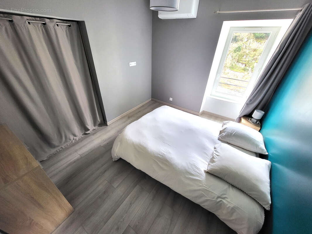 Maison à SAINT-MAURICE-EN-CHALENCON