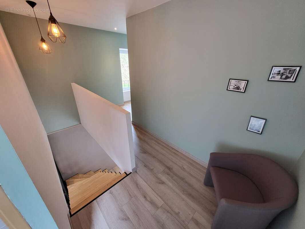 Maison à SAINT-MAURICE-EN-CHALENCON