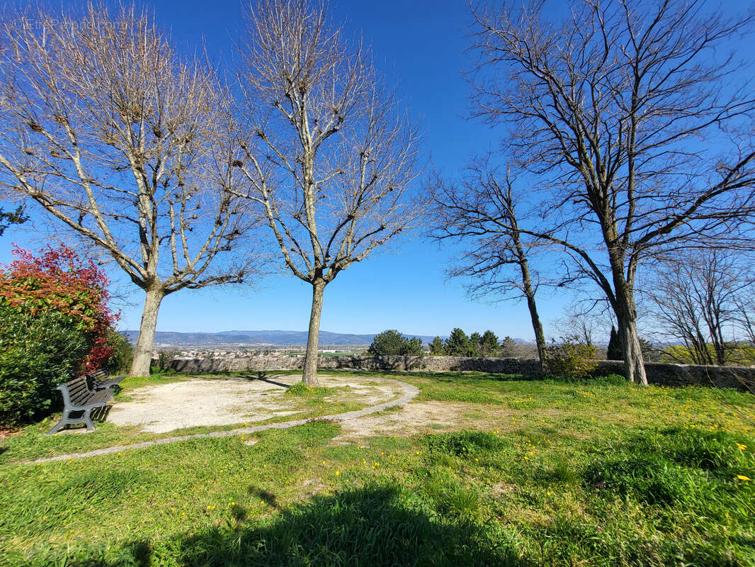 Maison à LIVRON-SUR-DROME