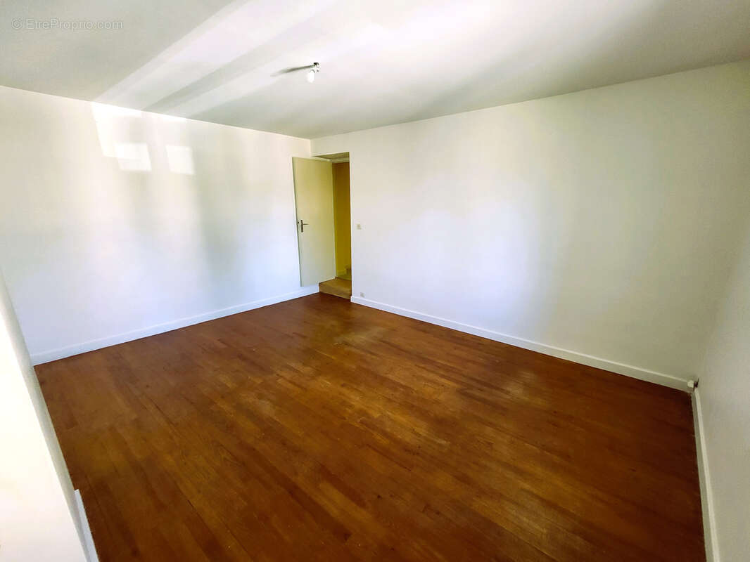 Maison à LIVRON-SUR-DROME