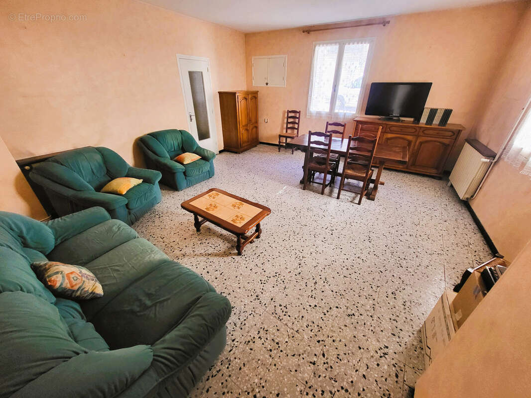 Maison à LIVRON-SUR-DROME