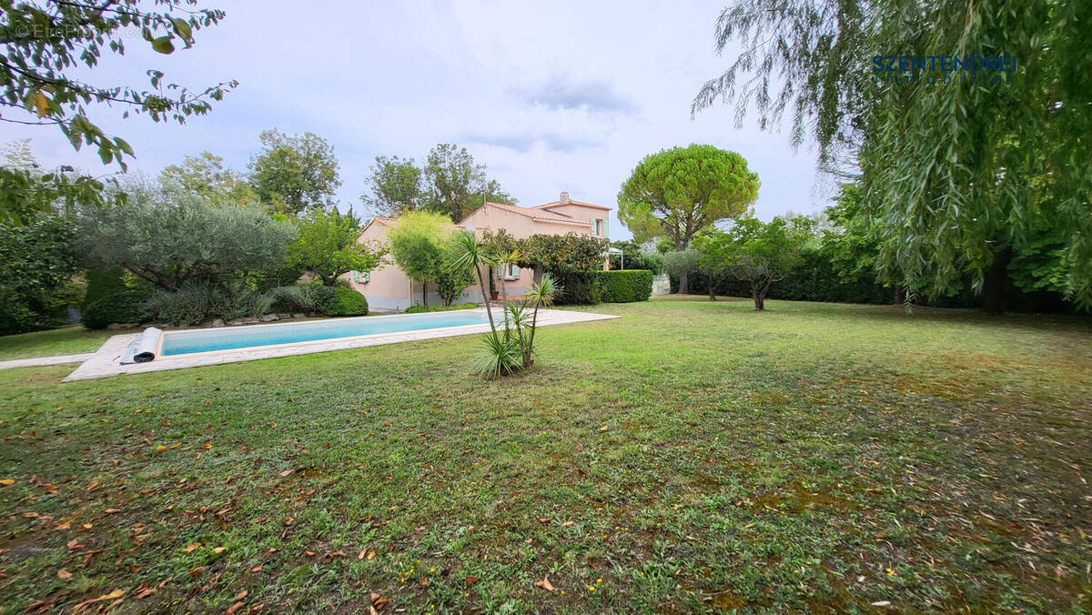 szentendrei immobilier villa à vendre saint series - Maison à SAINT-SERIES