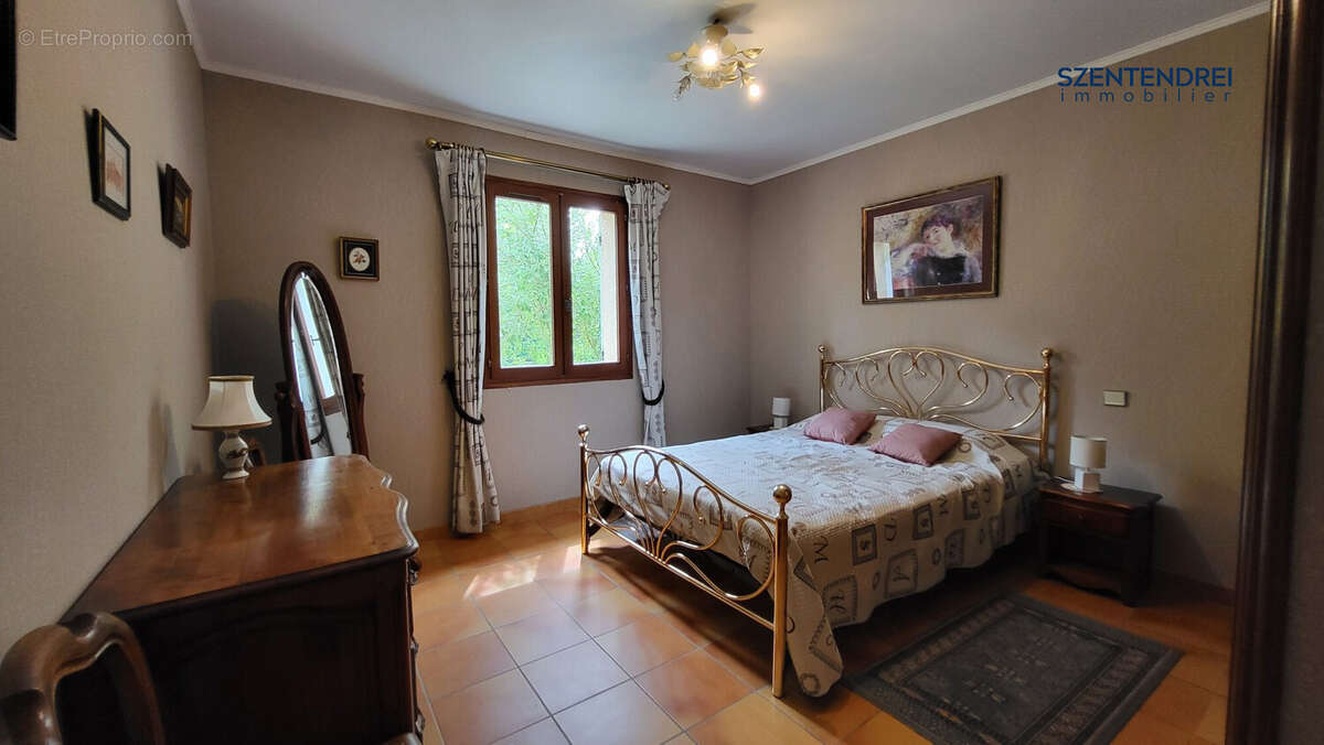 szentendrei immobilier villa à vendre saint series - Maison à SAINT-SERIES