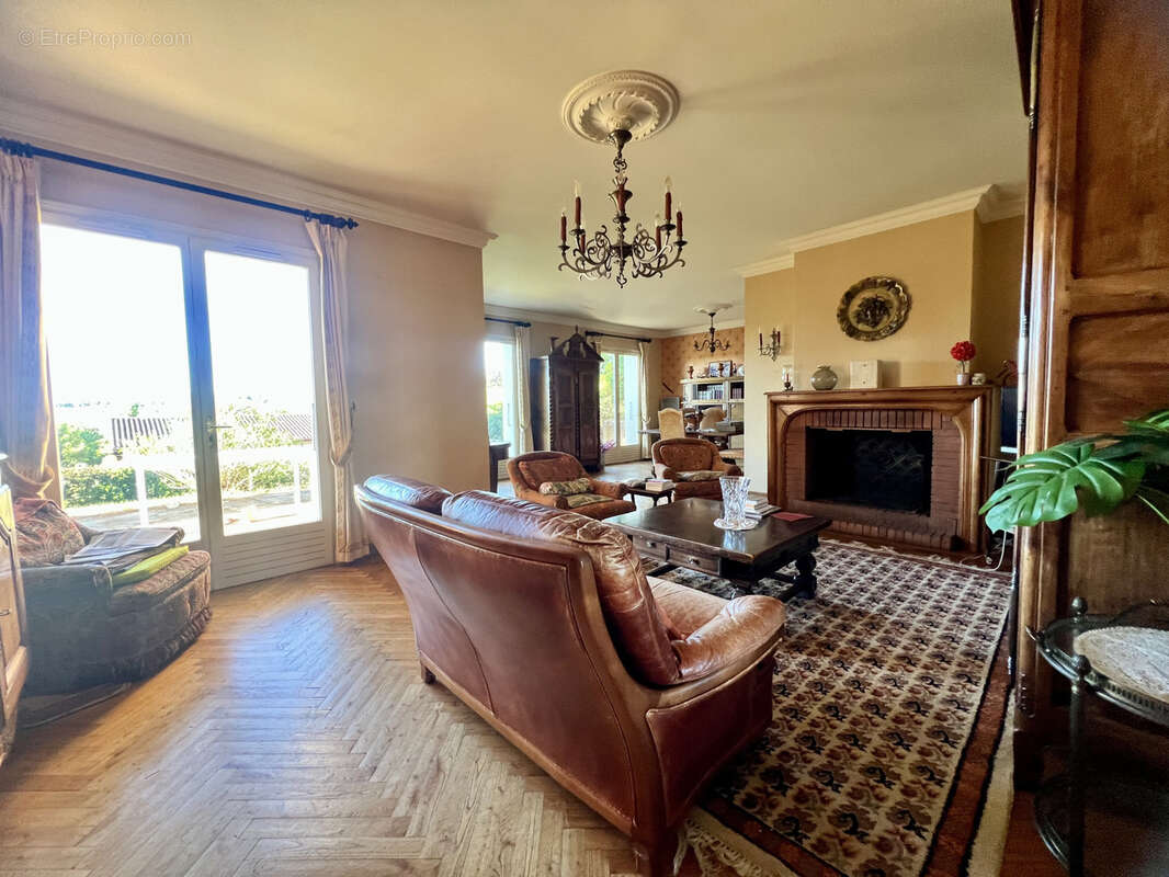 Maison à L&#039;ISLE-JOURDAIN