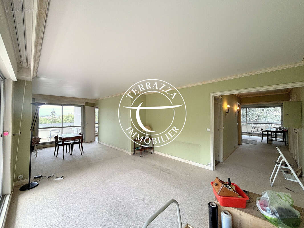 Appartement à BOUGIVAL